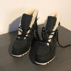 Sorel Sherpa Boot- Size 9 new without box